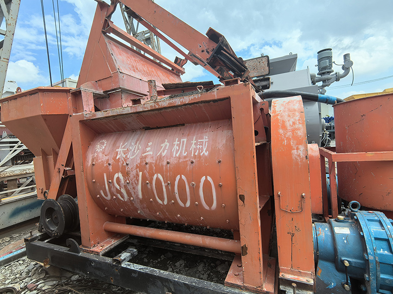 80b51b80a90f61783a4d51536b162577