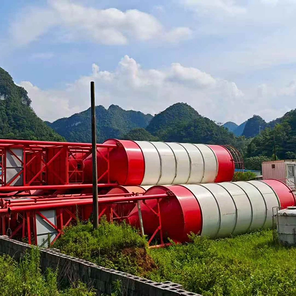 A 100-ton cement tank