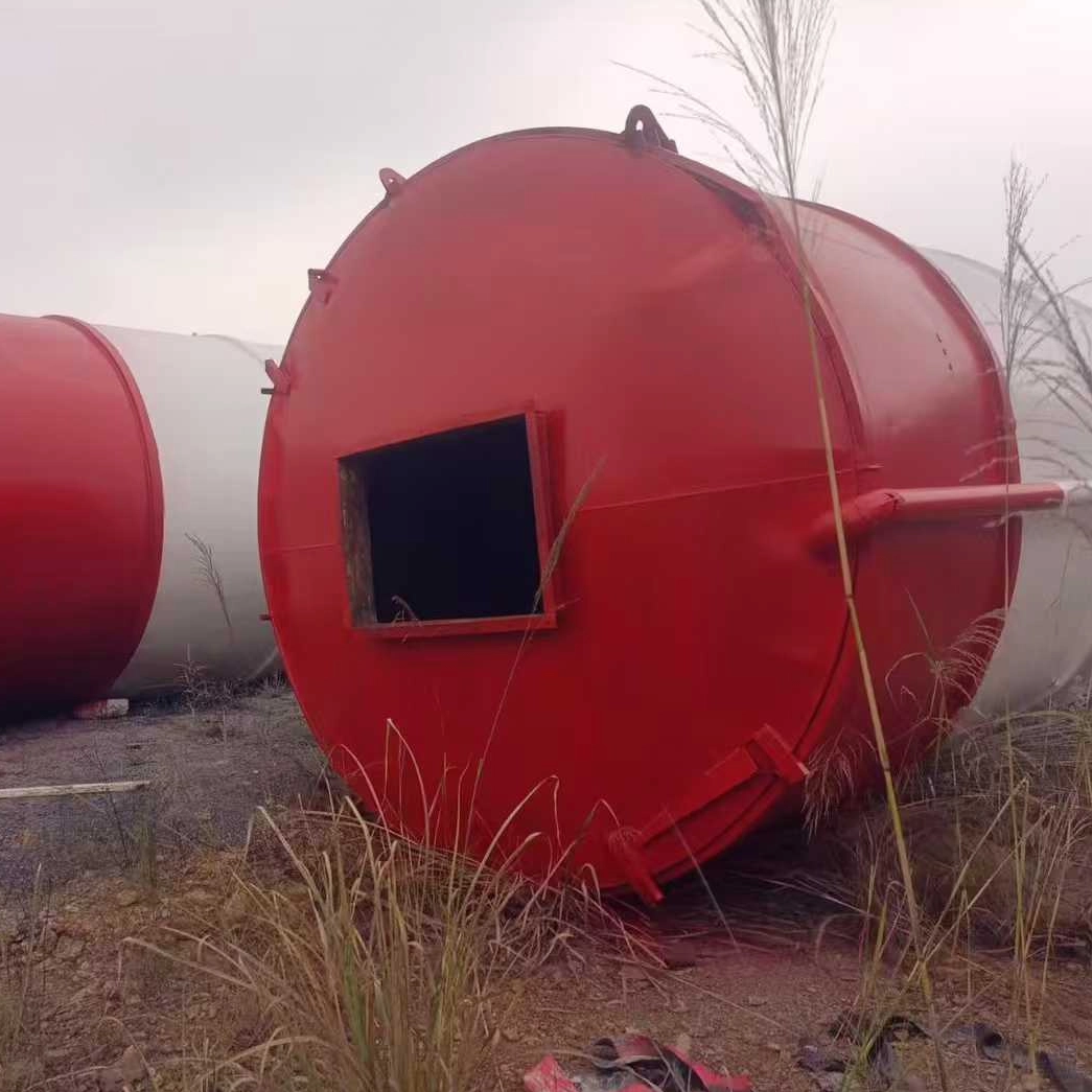 A 150-ton cement tank